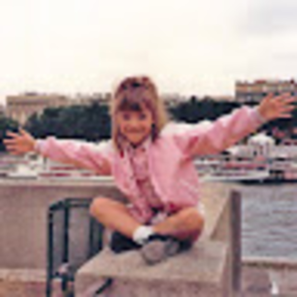 Meet your Posher, Becca